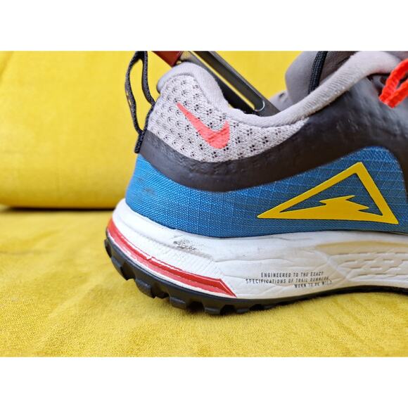 Size 7.5 - Nike Air Zoom Wildhorse 5 Beechtree main image 6